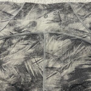 lululemon athletica Women's Abstract Black and White Leggings